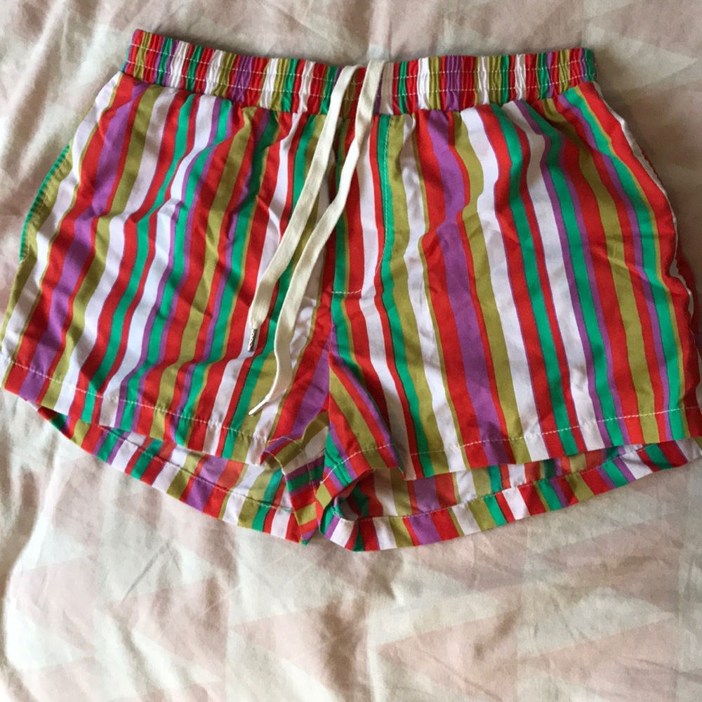 Multicolored short shorts
